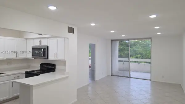 2017 NW 46th #A404, Lauderhill, FL 33313