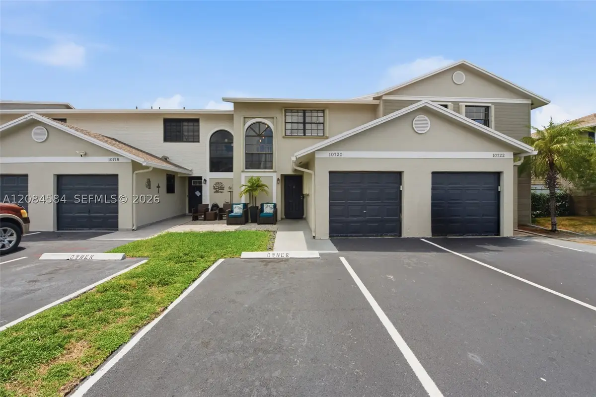 10720 NW 11th, Pembroke Pines, FL 33026 - #1