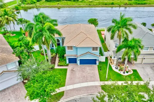 1580 SW 164th, Pembroke Pines, FL 33027