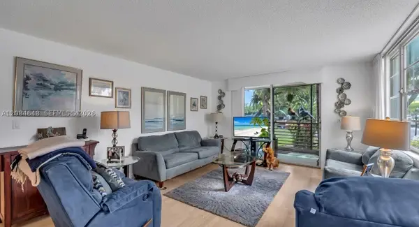 1300 Saint Charles #L11, Pembroke Pines, FL 33026