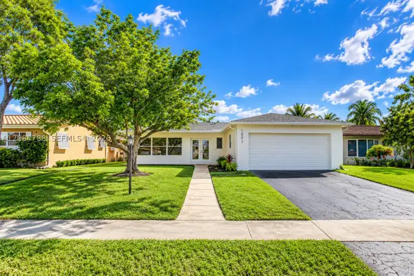 1801 N 54th, Hollywood, FL 33021