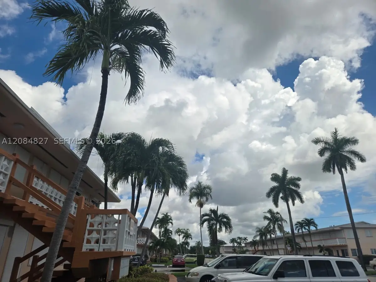 900 SW 11th #7C, Hallandale, FL 33009 - #1