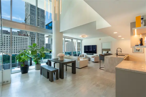 200 Biscayne Blvd #508, Miami, FL 33131