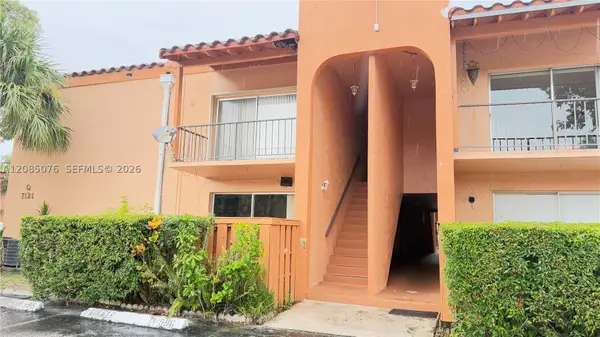 7121 Miami Lakes #Q8, Miami Lakes, FL 33014