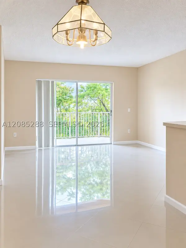 6976 SW 39th #G205, Davie, FL 33314