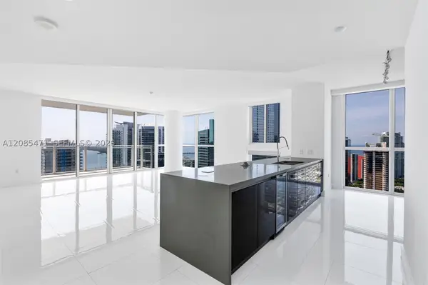 1080 Brickell #3900-3901, Miami, FL 33131