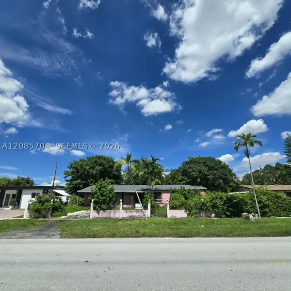 9371 SW 32nd, Miami, FL 33165