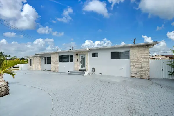 9365 SW 44th, Miami, FL 33165