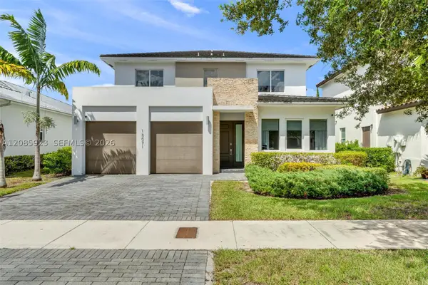 15071 SW 176th, Miami, FL 33187