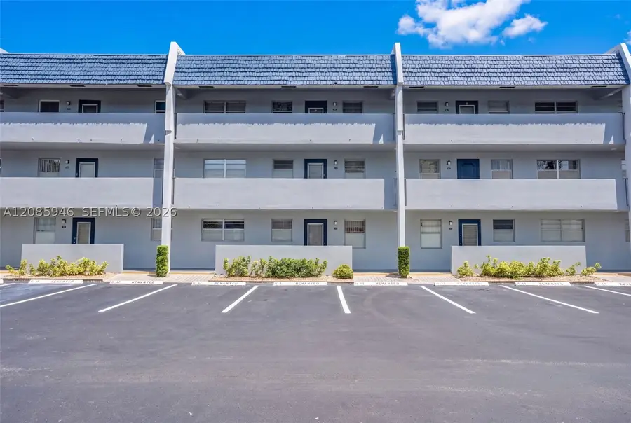7807 Golf Cir #104, Margate, FL 33063 - #2