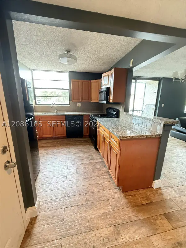 1798 NW 55th #203, Lauderhill, FL 33313