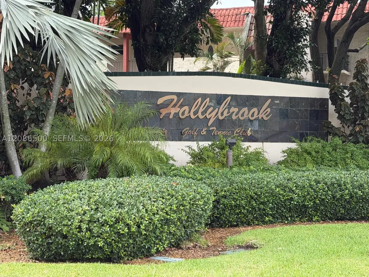 400 S Hollybrook #306, Pembroke Pines, FL 33025 - #1