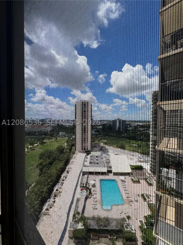 20379 W Country Club #1937, Aventura, FL 33180
