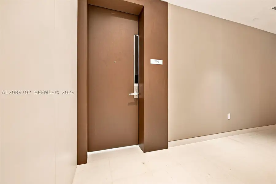 300 Biscayne Blvd #1106, Miami, FL 33131 - #2