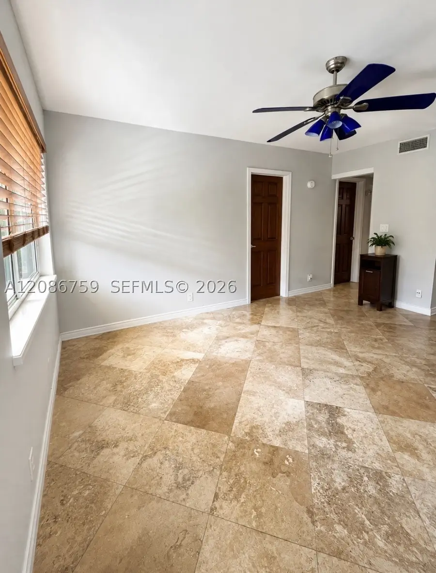 1000 SE 15th #205, Fort Lauderdale, FL 33316 - #3
