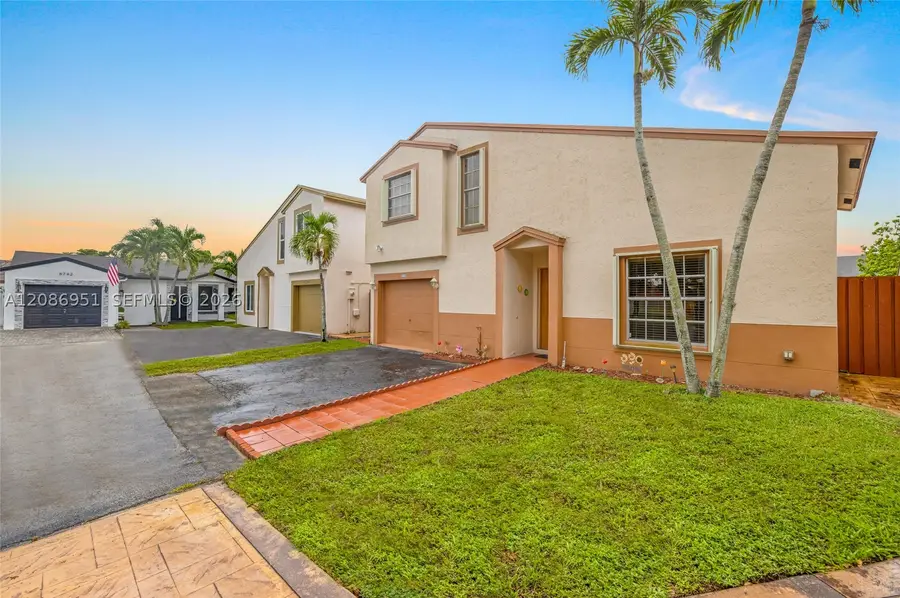 6746 NW 199th, Hialeah, FL 33015 - #3
