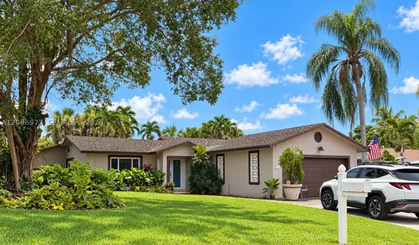 14760 SW 156th, Miami, FL 33187