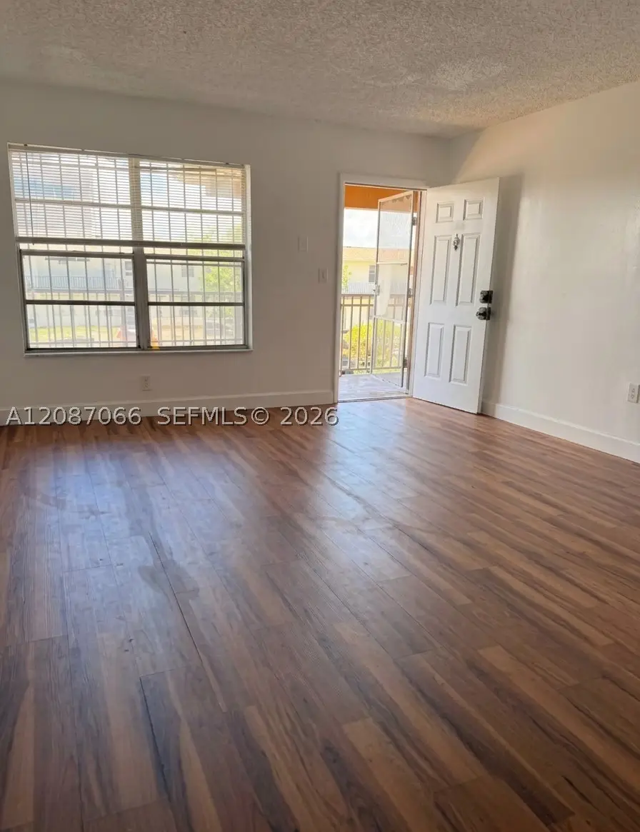 291 NW 177th #C-201, Miami Gardens, FL 33169 - #3