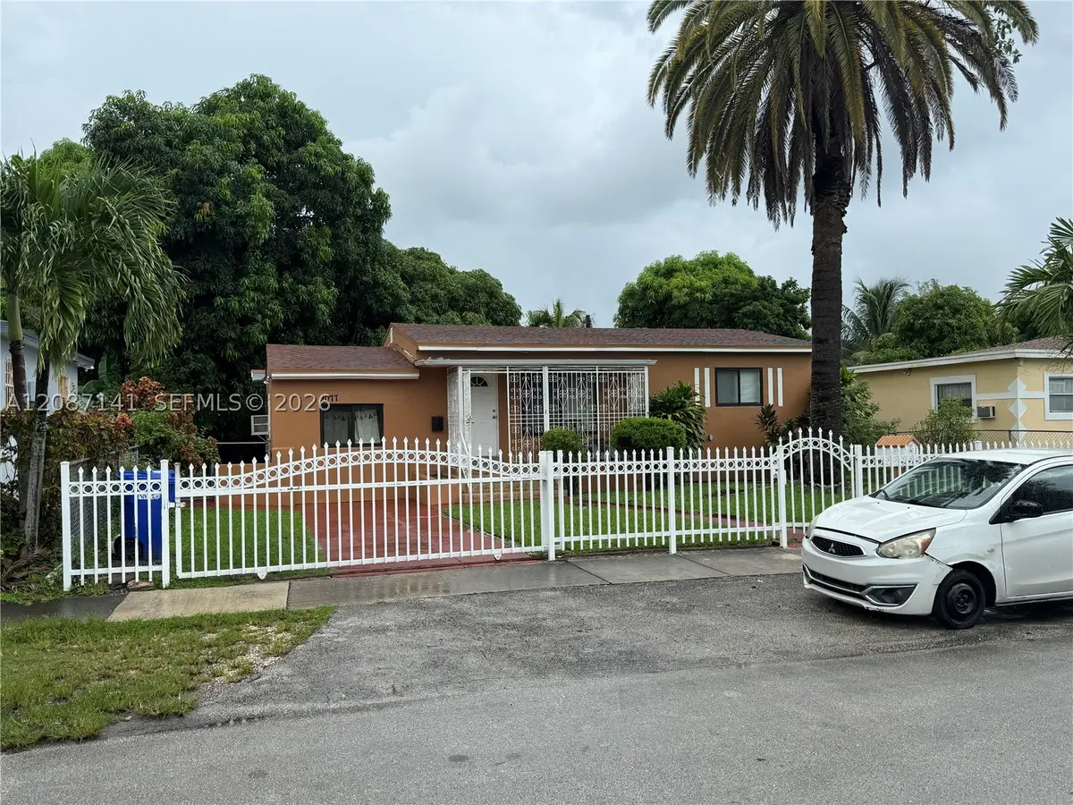 1077 NE 157th, North Miami Beach, FL 33162 - #1
