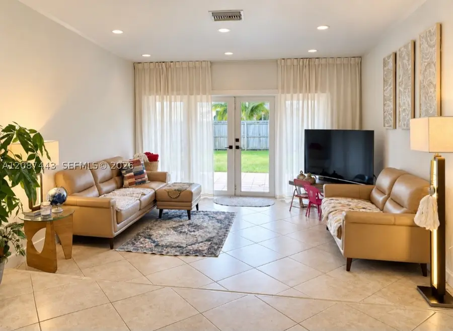 8284 SW 205th, Cutler Bay, FL 33189 - #2