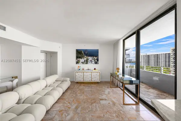1330 West #811, Miami Beach, FL 33139