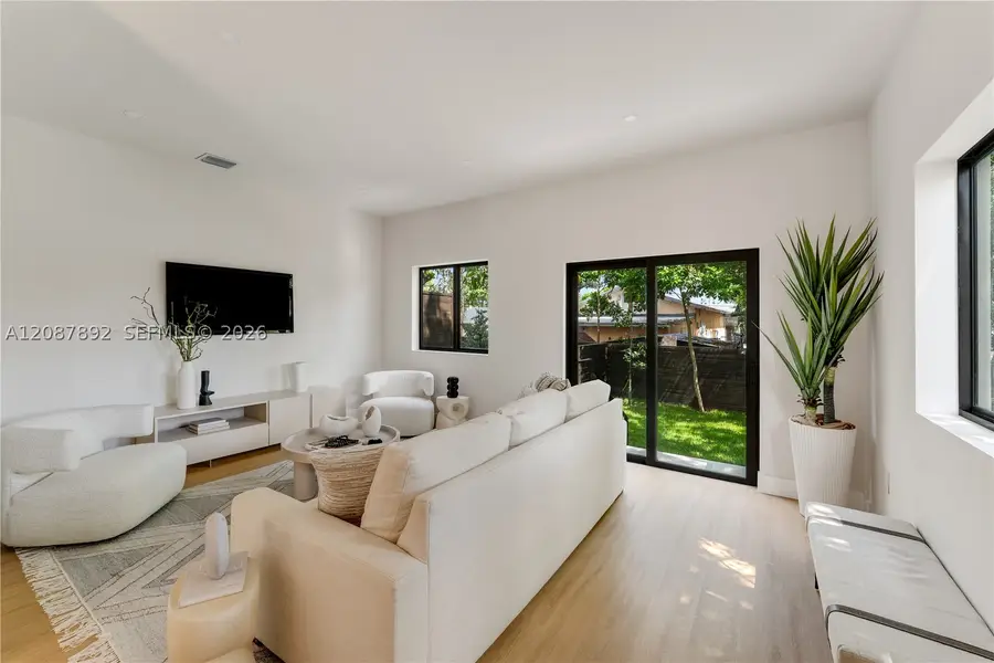 1917 NW 17th #B, Miami, FL 33125 - #2