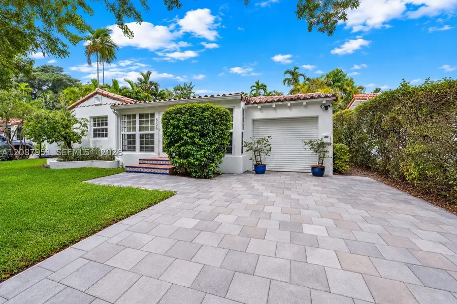 836 Alberca, Coral Gables, FL 33134 - #3
