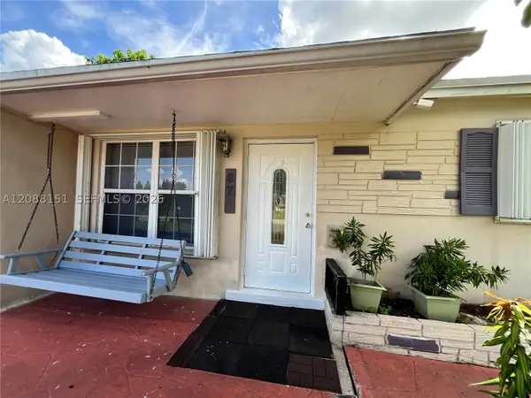 371 SW 67th, Pembroke Pines, FL 33023