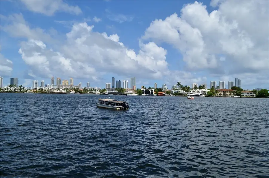 16570 NE 26th #4D, North Miami Beach, FL 33160 - #2