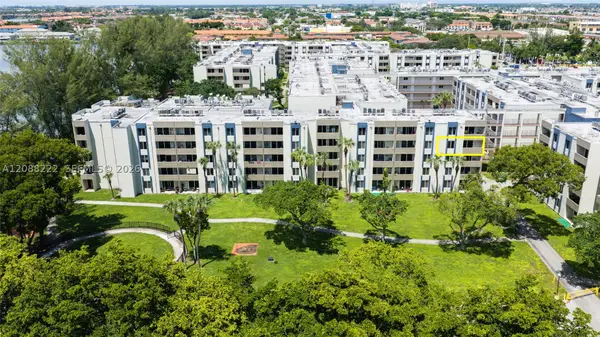 10000 NW 80th #2432, Hialeah Gardens, FL 33016