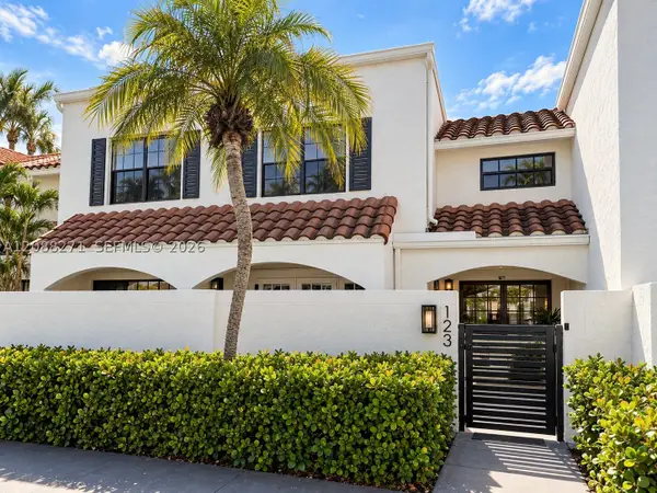 21204 Harbor #123-12, Aventura, FL 33180