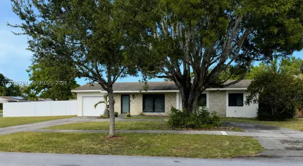 18101 SW 92nd, Palmetto Bay, FL 33157