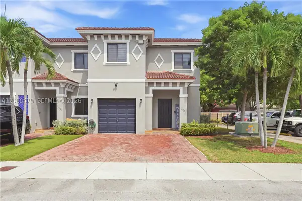 16335 SW 44th, Miami, FL 33185