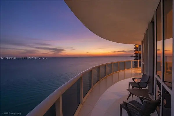 15901 Collins #2701, Sunny Isles Beach, FL 33160