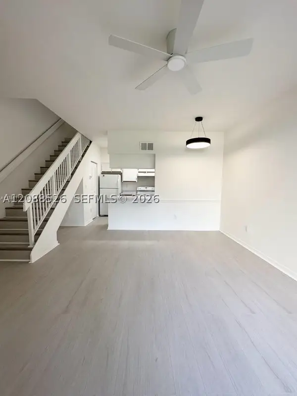 18316 NW 68th #I, Hialeah, FL 33015