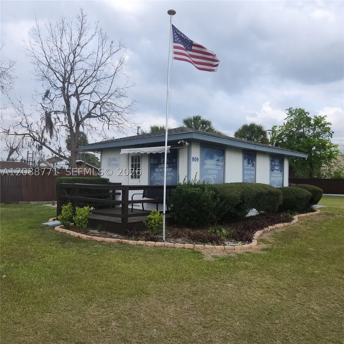 909 SW 10th St (hwy 200), Ocala, FL 34471 - #1