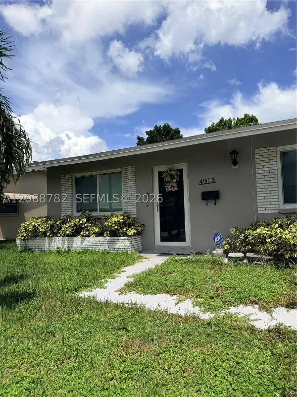 4913 NW 52nd, Tamarac, FL 33319