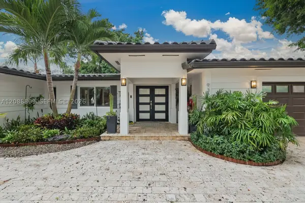 9320 SW 165th, Palmetto Bay, FL 33157