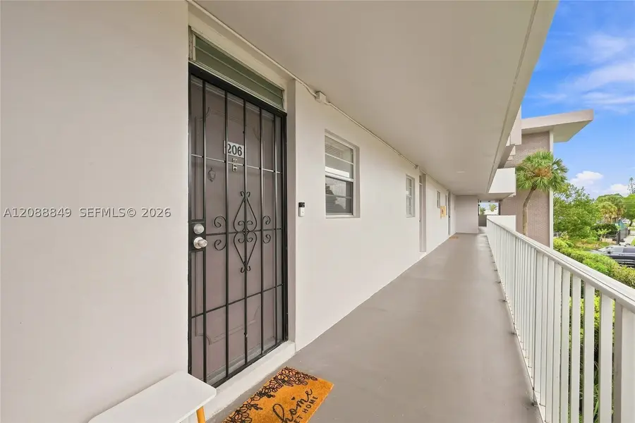 2800 NW 47th #206B, Lauderdale Lakes, FL 33313 - #2