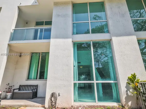 Address Withheld By Seller, Miami, FL 33125