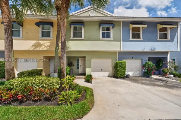 1765 NE 4th #E3, Fort Lauderdale, FL 33305
