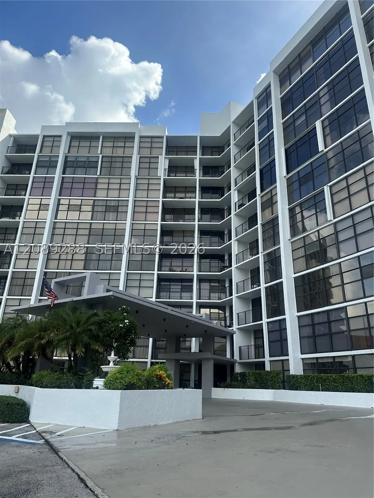600 Parkview #627, Hallandale Beach, FL 33009 - #1