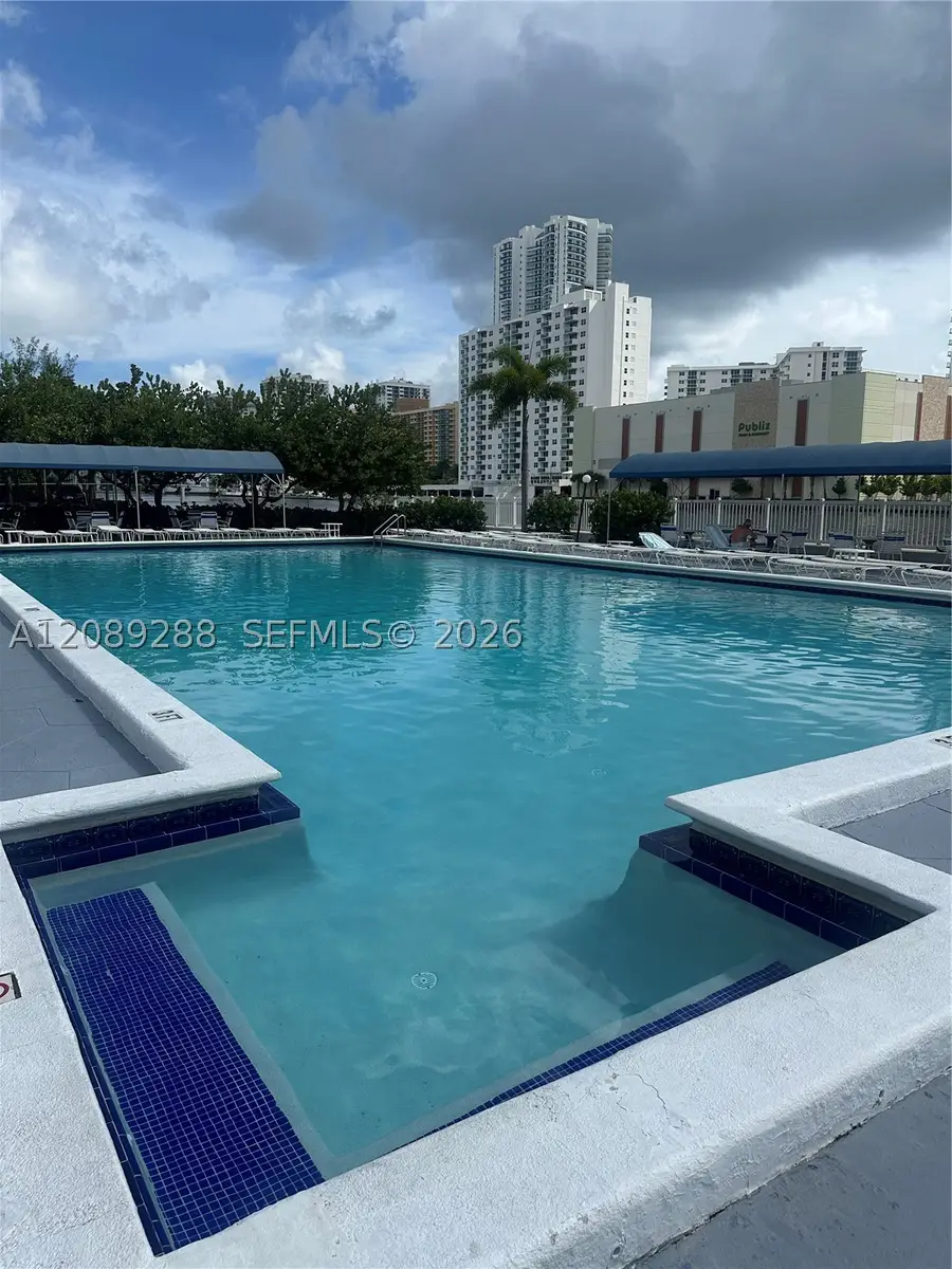 600 Parkview #627, Hallandale Beach, FL 33009 - #3