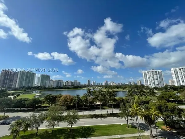 3625 N Country Club #704, Aventura, FL 33180
