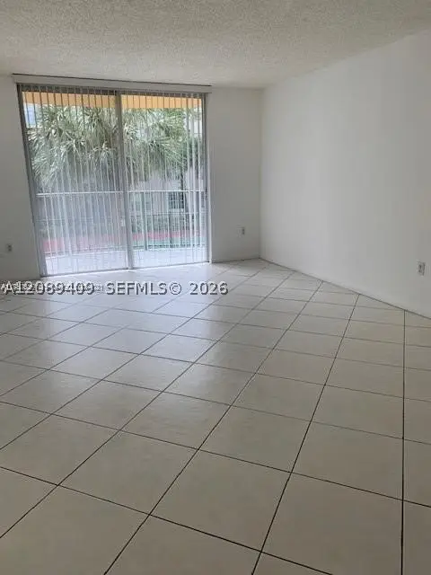 9350 Fontainebleau #209, Miami, FL 33172 - #3