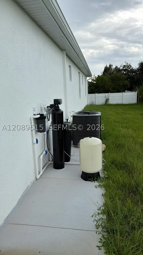 1136/1138 S Gilbert, Lehigh Acres, FL 33973