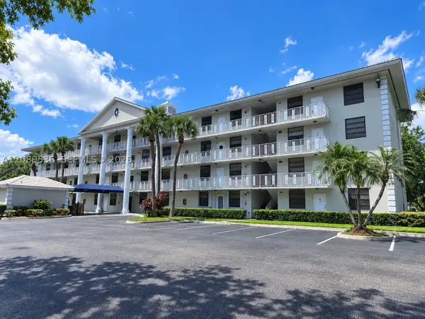 1717 Whitehall #304, Davie, FL 33324