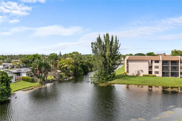 2711 NW 104th #407, Sunrise, FL 33322