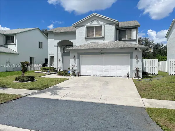 8851 SW 9th, Pembroke Pines, FL 33025