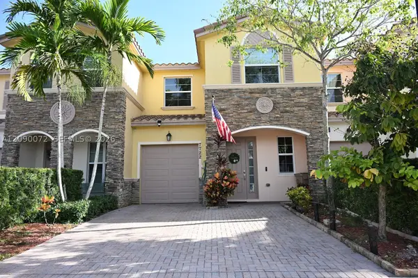 7722 SW 52nd, Davie, FL 33328